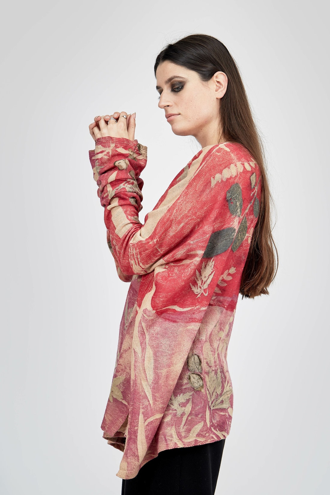 Red large printed wool sweater for women FLEUR – Image 2